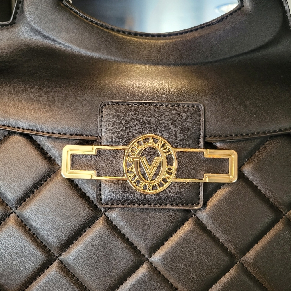 ~~~SOLD SOLD SOLD ~~~ORLANDI VALENTINO Top Handle "V" Lock Hand Bag. NWT - Picture 2 of 6